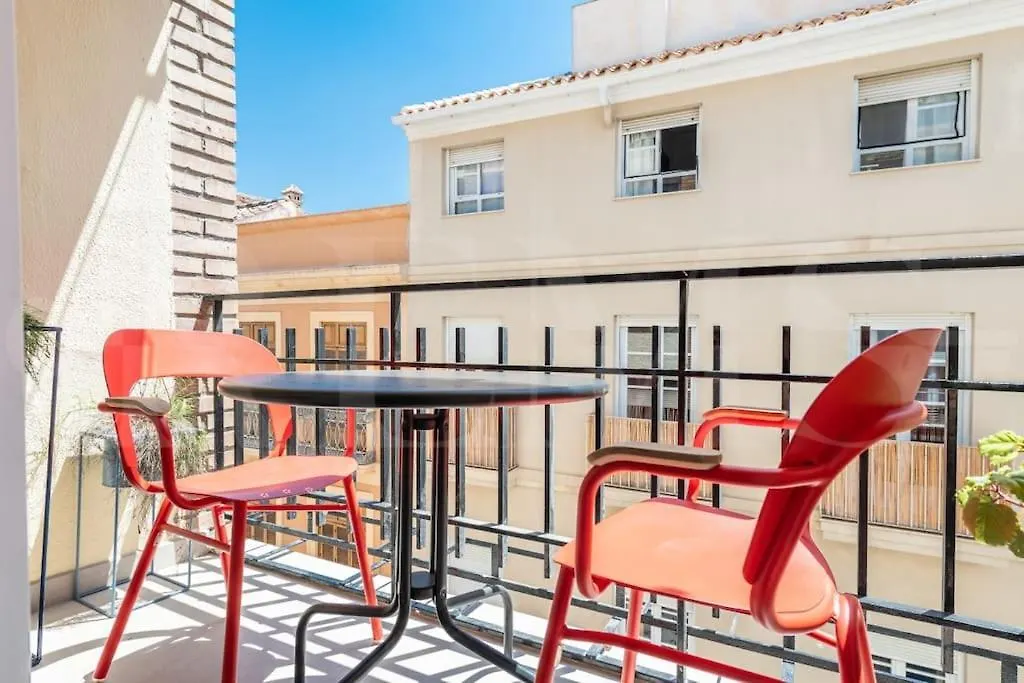 Apartmán Pop Art Gem With Paintings By Local Artist By Rems Màlaga
