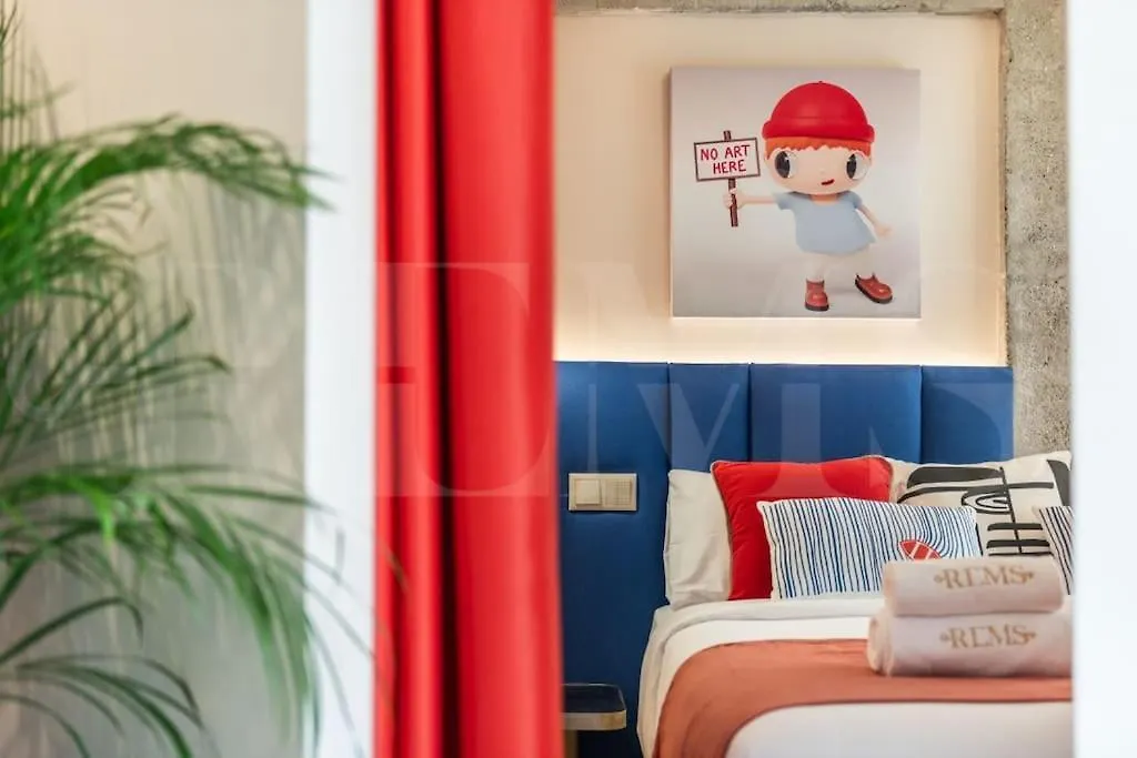 Apartmán Pop Art Gem With Paintings By Local Artist By Rems Màlaga