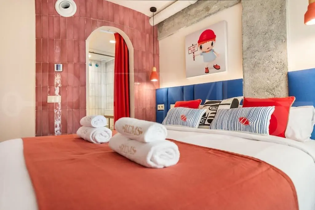 Apartmán Pop Art Gem With Paintings By Local Artist By Rems Màlaga